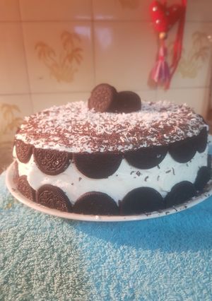 Una foto de Torta Oreo súper fácil