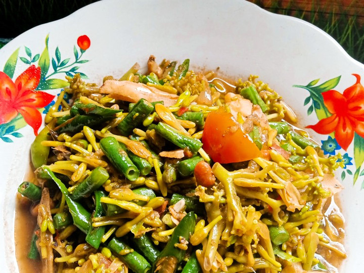 Bagaimana Menyiapkan Tumis Bunga Pepaya, Sempurna