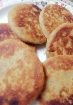 A picture of Meethi tikyaan "Loli".