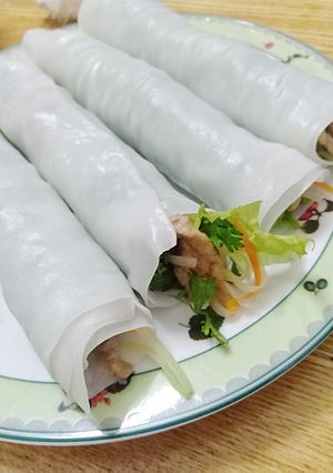 Hình của món Phở cuốn.