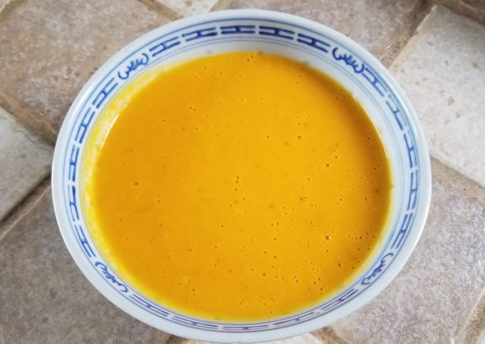 Red curry squash soup