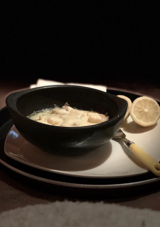 Una foto de Camarones con queso