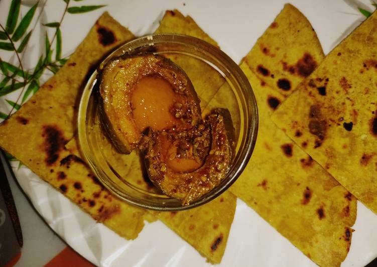 Aachari Paratha (Mango Pickle Masala Paratha)