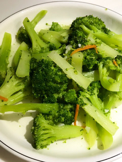 👩🏻🍳清炒花椰菜-老人小孩料理 的食譜成品照片