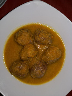 Una foto de Albóndigas al horno en salsa de zanahorias