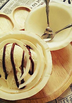 A picture of Coconut Ice Cream.