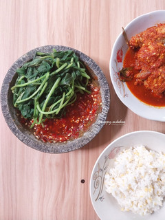 Foto resep Brambang Asem Godong Telo