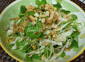 Hình của món Gỏi bắp cải rau má.