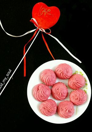 A picture of Delightful Pink Beetroot Cookies.