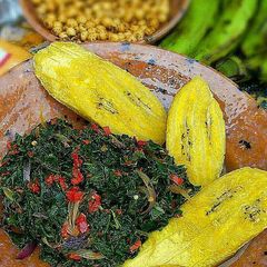 A picture of Veggie sauce and unripe plaintain.