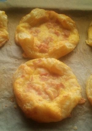 A picture of Jambons.
