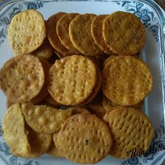 A picture of Yellow Moongdal Puri.