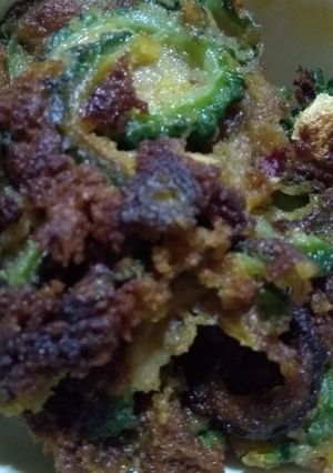 উচ্ছে বেসন ভাজা (ucche besan bhaaja recipe in Bengali) রেসিপির প্রধান ছবি