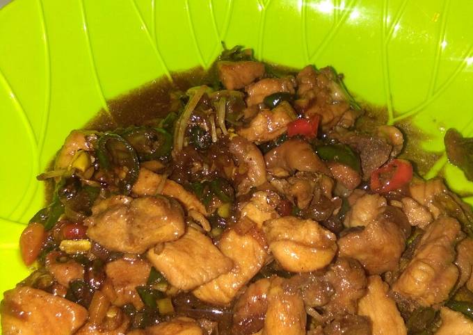 Ternyata ini loh! Bagaimana cara bikin Tumis ayam kecap pedas yang sempurna