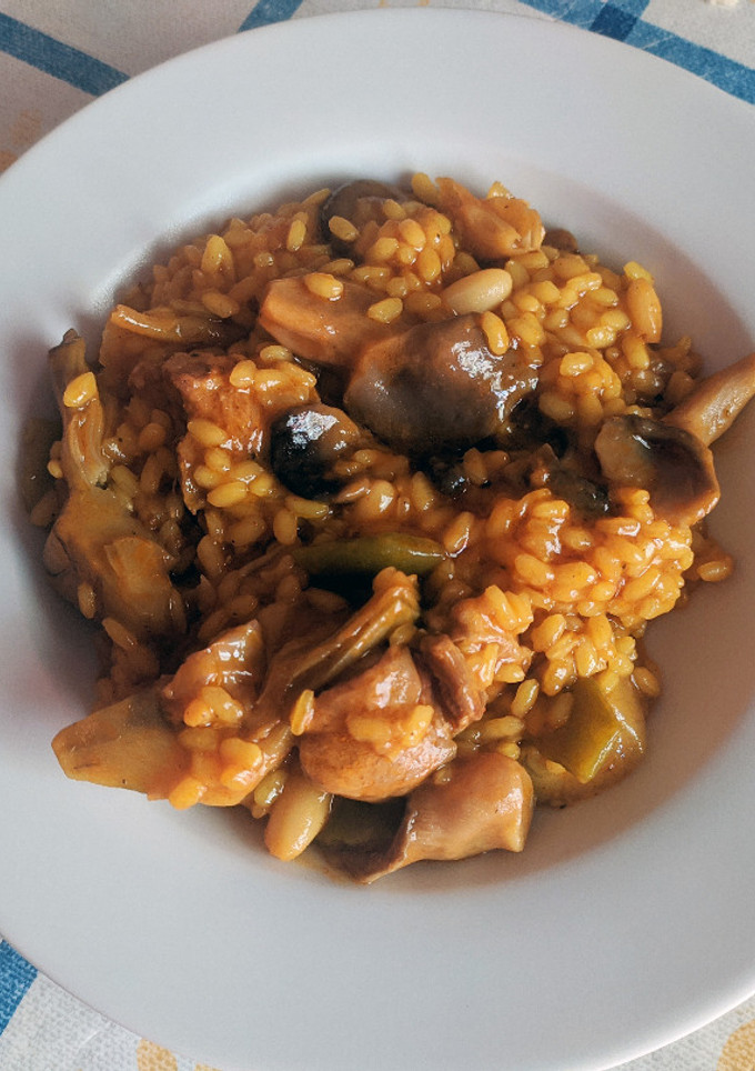 Una foto de Arroz meloso de costillas de cerdo