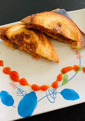 A picture of Cheese Sandwich.