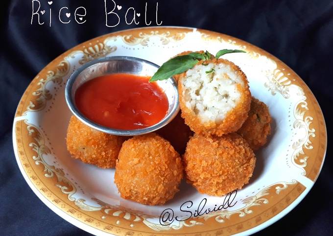 Rice Ball/ Bola Nasi