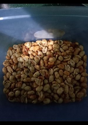 नमकीन मूंगफली (namkeen moongfali recipe in Hindi) रेसिपी मुख्य फोटो