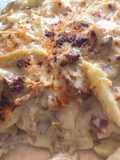 Mostacholes con salsa de quesos, champiñones y panceta