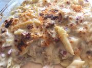 Una foto de salsa con crema al roquefort