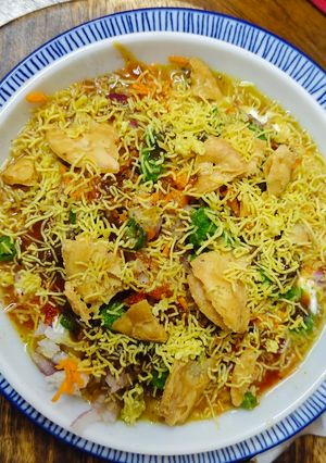 आलू टिक्की चाट (रेसिपी शिखा स्वरूप के द्वारा हिंदी में) रेसिपी मुख्य फोटो