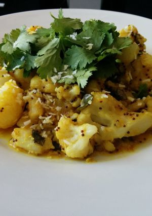 A picture of Shams' Aloo Gobi.