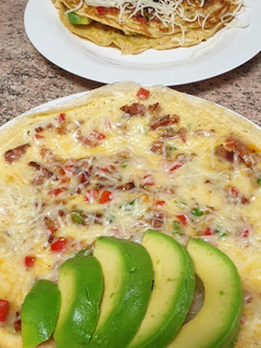 Una foto de Tortilla francesa con aguacate