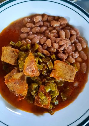 Una foto de Costillas de puerco en salsa