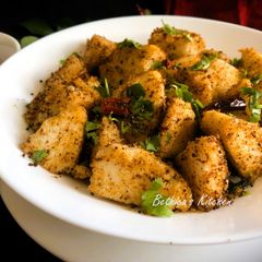 A picture of Ghee Podi Idli.