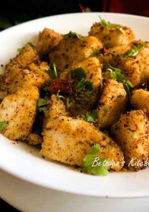 A picture of Ghee Podi Idli.