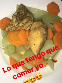 Una foto de Pechuga al horno con zanahoria