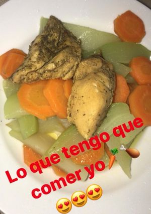 Una foto de Pechuga al horno con zanahoria