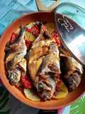 Cazuela de pescado de aparejo con patatas y ajos tiernos
