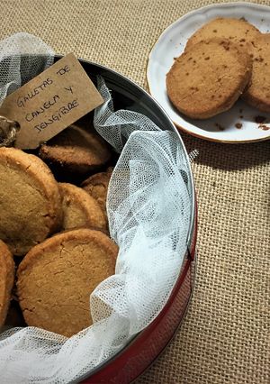 Una foto de Galletas de mantequilla canela y jengibre