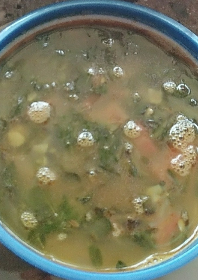 முருங்கைக் கீரை சாம்பார் (Murunkai keerai sambar recipe in tamil) செய்முறை முக்கிய புகைப்படம்