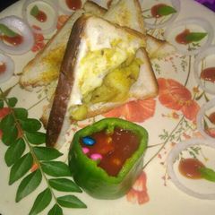 A picture of Potato cheese sandwich.