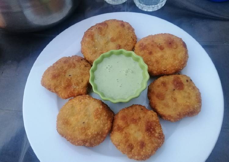 Easiest Way to Prepare Appetizing Aaloo Kachoris