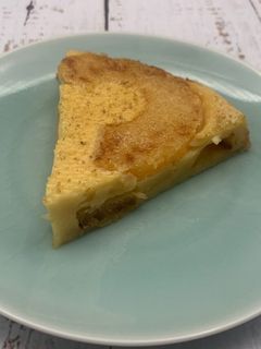 Une photo de Clafoutis à l’ananas flambé