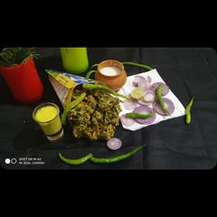 A picture of Kumbhaniya Bhajiya.