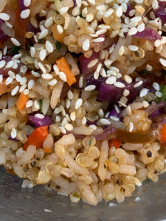 Una foto de Arroz frito de vegetales