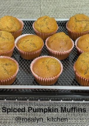 A picture of Spiced Pumpkin Muffins.