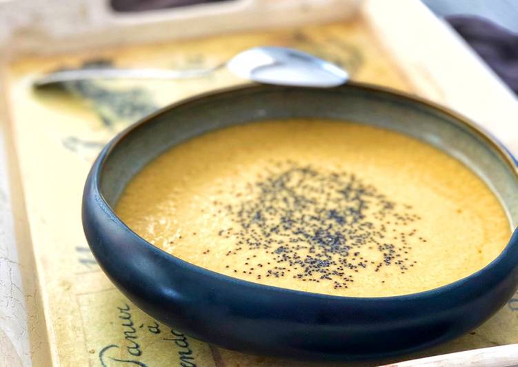 Crema de pollo con verduras de las sobras de un zumo verde de licuadora con MyCook Touch