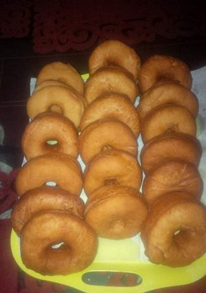 A picture of Home made doughnut.