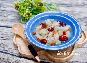 Hình của món Chè Trái Lê Tuyết Nhĩ.