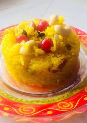A picture of Zarda(yellow methe chawal).