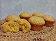 Una foto de cupcakes esponjoso