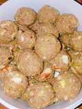 Dry fruit ladoo