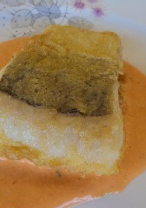 Una foto de Merluza en salsa de piquillos