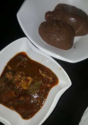 A picture of Amala and ogbono soup.