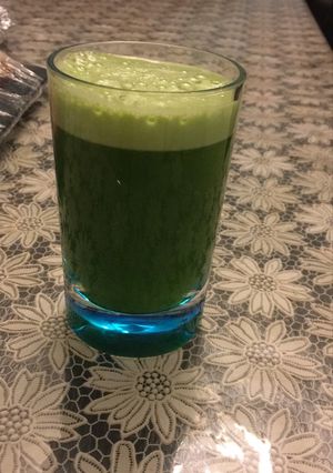 صورة لوصفة عصير التفاح الأخضر و الجرجير 🍸🍏صحي